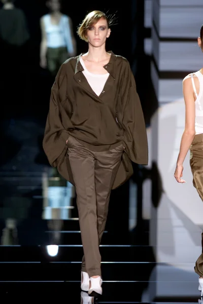 Look 30